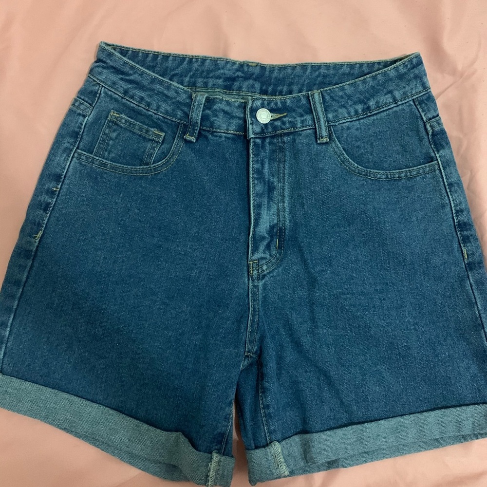 SHEIN NWOT Medium Wash Cuffed Denim Shorts Summer Trending